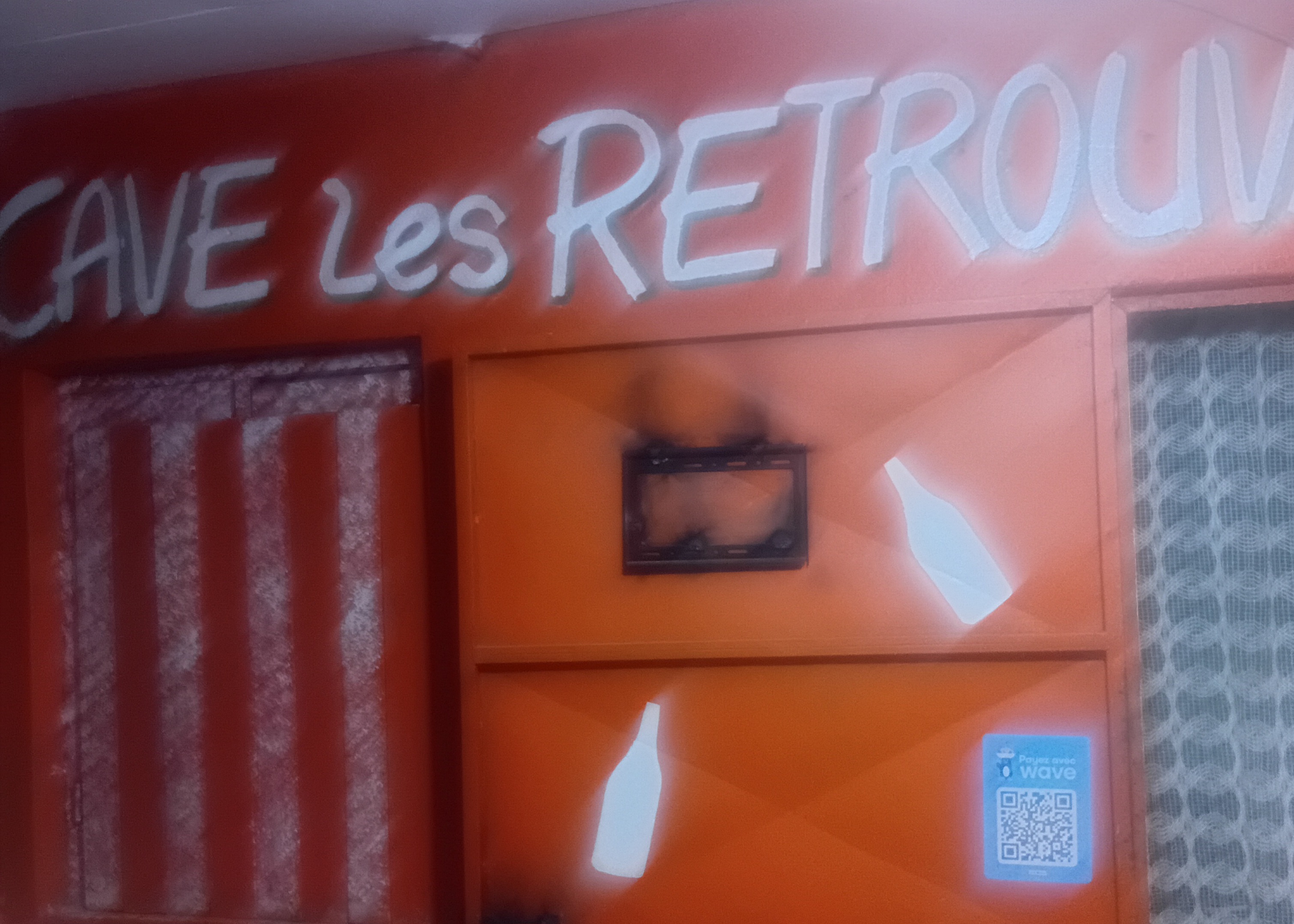 Avatar de CAVE  LES RETROUVAILLES