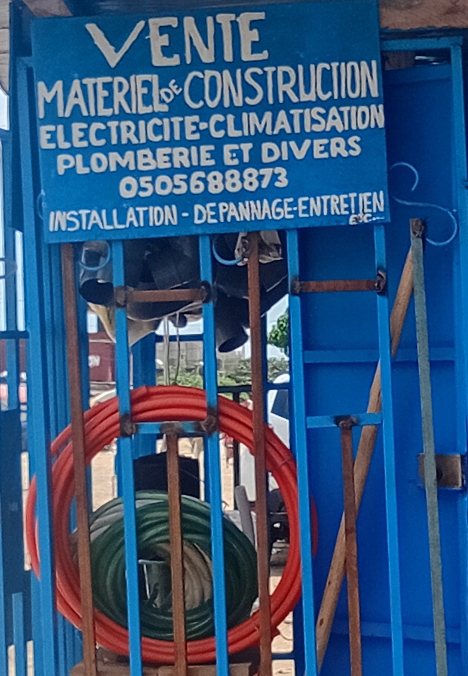 Photo de l'entreprise Quincaillerie dépannage